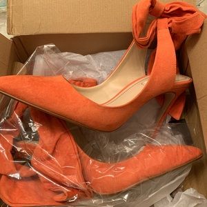 Zara Orange Back Bow Shoes